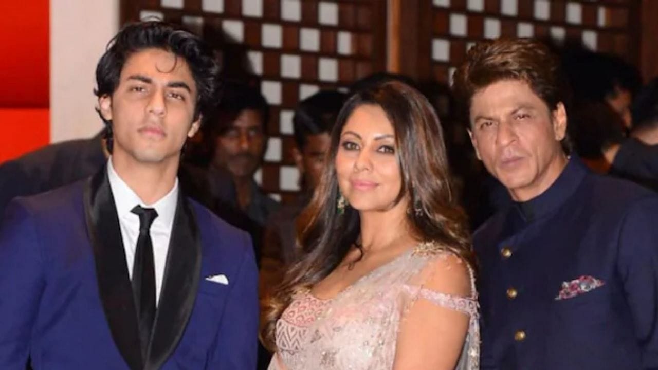 aryan khan : આર્યન ખાનને પિતા શાહરુખ અને માતા ગૌરીની યાદ આવી, જેલમાંથી વીડિયો કોલ કરી ખૂબ રડ્યો