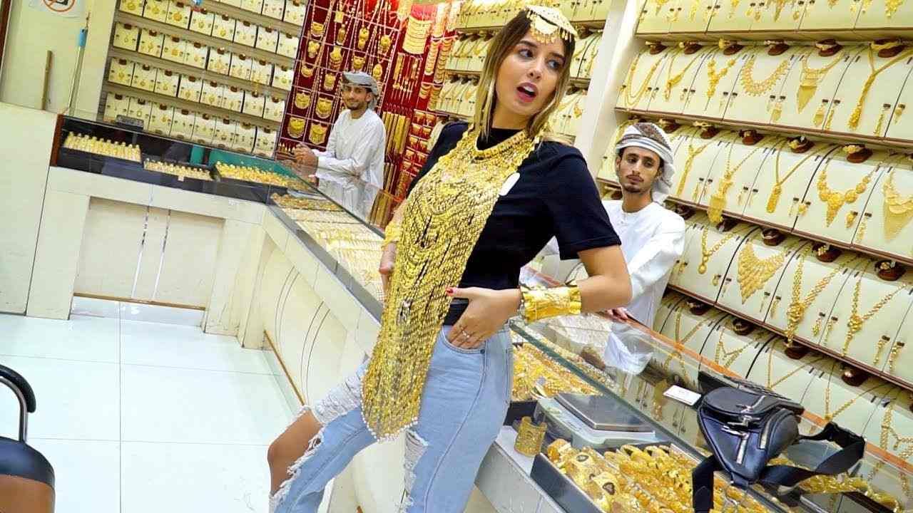 Gold Price Today : Dubai માં આજે 1 તોલા સોનાનો ભાવ 43,927 રૂપિયા, જાણો તમારા શહેરમાં શું છે સોનાની કિંમત