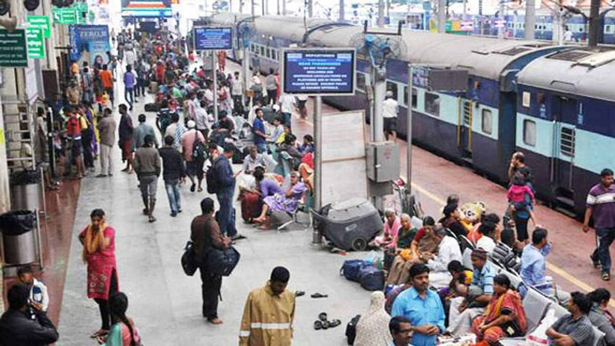 Mumbai: પશ્ચિમ રેલ્વેની નવી પહેલ, ડ્રોન કેમેરાની મદદથી રાખવામાં આવશે રેલ્વે સ્ટેશનના દરેક ખુણા પર નજર