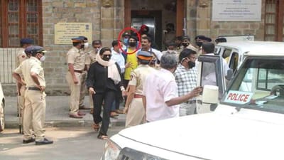 Aryan Drugs Case : આર્યનની વધી મુશ્કેલી, સ્ટાર પુત્ર અન્ય આરોપીઓની જેમ સામાન્ય રેસ્ટોરન્ટમાંથી લઈ રહ્યો છે ભોજન !