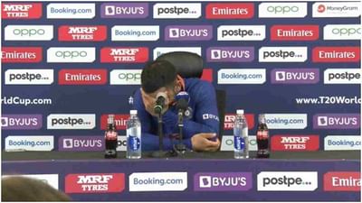 T20 World Cup 2021:પાકિસ્તાન સામેની હાર બાદ ગુસ્સે ભરાયો વિરાટ કોહલી, માથું પકડીને પત્રકારને કહ્યું અવિશ્વસનીય