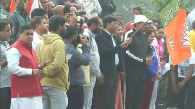 રાષ્ટ્રીય એકતા દિવસ નિમિત્તે કેન્દ્રીય આરોગ્ય મંત્રી મનસુખ માંડવિયા અને સાંસદ રમેશ બિધુરીએ રન ફોર યુનિટીના કાર્યક્રમમાં ભાગ લીધો હતો અને ધ્વજવંદન કરીને 'રન ફોર યુનિટી'ની શરૂઆત કરાવી હતી.
