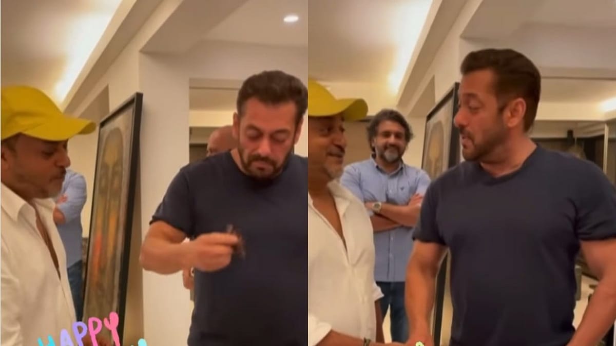 video : સલમાન ખાને સાજિદ ખાન સાથે દિવંગત વાજિદ ખાનનો જન્મદિવસ ઉજવ્યો, કેક કાપતો વીડિયો સામે આવ્યો video : સલમાન ખાને સાજિદ ખાન સાથે દિવંગત વાજિદ ખાનનો જન્મદિવસ ઉજવ્યો, કેક કાપતો વીડિયો સામે આવ્યો