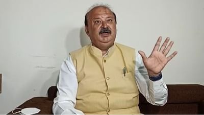 SURAT : મંત્રીઓને ઇલેક્ટ્રીક વાહનો આપવા અંગે નિર્ણય લેવાઇ શકે છે : પૂર્ણેશ મોદી