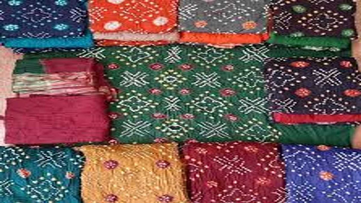 surat: વેપારીઓને ચાંદી-ચાંદી, તહેવારોને પગલે સાડી અને ડ્રેસ મટિરિયલ્સની ડિમાન્ડમાં વધારો