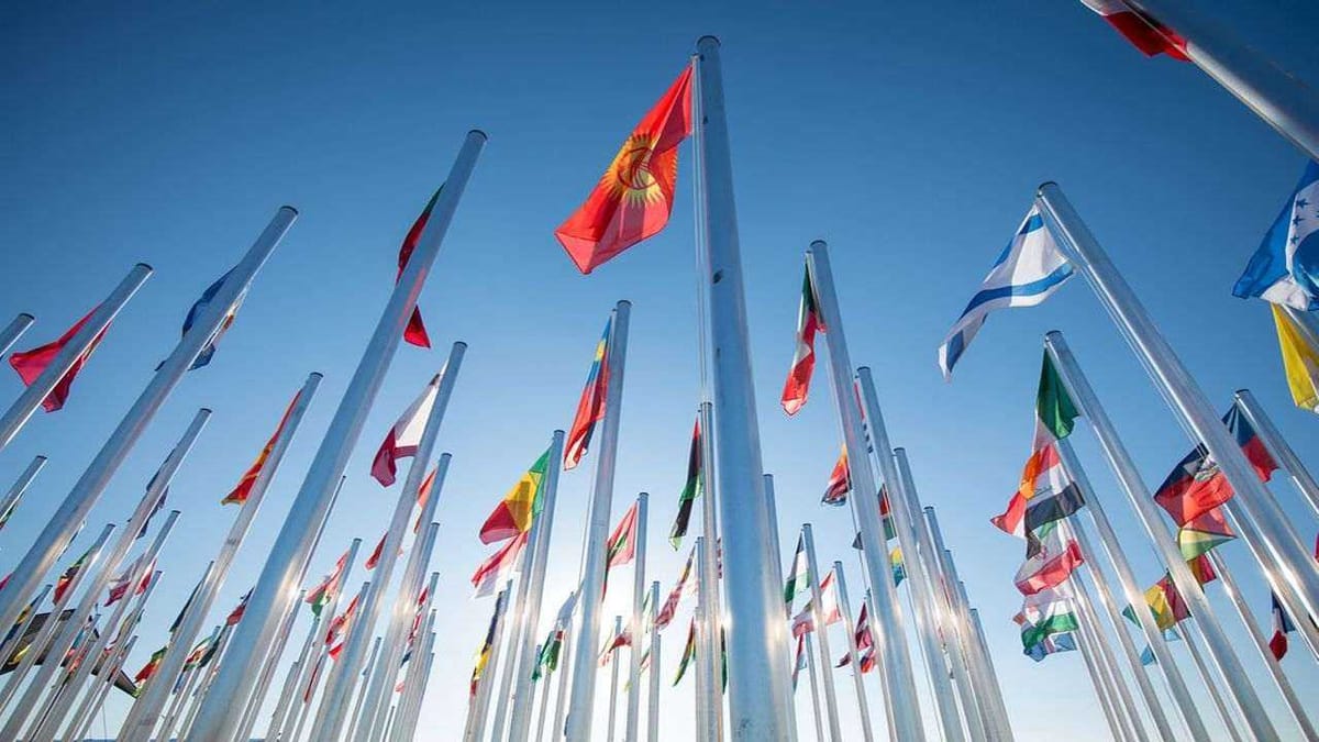 આ દેશોએ પોતાના રાષ્ટ્ર ધ્વજમાં ફેરફાર કરી અપનાવ્યા નવા ધ્વજ, આ હતા તેમના જૂના રાષ્ટ્રધ્વજ