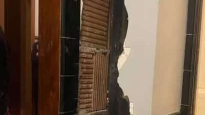 થિયેટરની દિવાલમાંથી આવી રહ્યો હતો અવાજ, દિવાલ તોડીને જોયું તો લોકોના હોશ ઉડી ગયા !