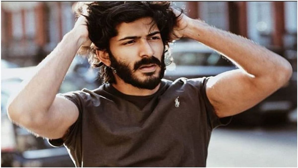 Harshvarrdhan Kapoor Birthday Special: પિતા અનિલ કપૂરના કારણે હર્ષવર્ધન થયો હતો ટ્રોલ, આવો જાણીએ તેના બર્થડે પર જોડાયેલી ખાસ વાત Harshvarrdhan Kapoor Birthday Special: પિતા અનિલ કપૂરના કારણે હર્ષવર્ધન થયો હતો ટ્રોલ, આવો જાણીએ તેના બર્થડે પર જોડાયેલી ખાસ વાત