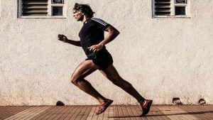 Health: ઉઘાડા પગે 420 કિમી દોડનાર મિલિંદ સોમન દોડતા પહેલા શું ખાય છે ? શું છે તેમના ફિટનેસનું સિક્રેટ ?