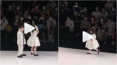 રેમ્પ પર અચાનક નીકળી ગયા ક્રાઉન અને શૂઝ, નાની બાળકીએ આ રીતે સ્વેગમાં પૂરૂ કર્યુ વોક