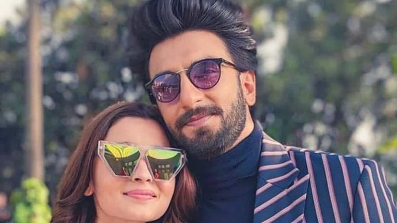 શૂટિંગમાંથી બ્રેક લઈને કોન્સર્ટમાં પહોંચ્યા રણવીર સિંહ અને આલિયા ભટ્ટ, બંનેનો ડાન્સ વીડિયો થયો સોશિયલ મીડિયામાં વાયરલ