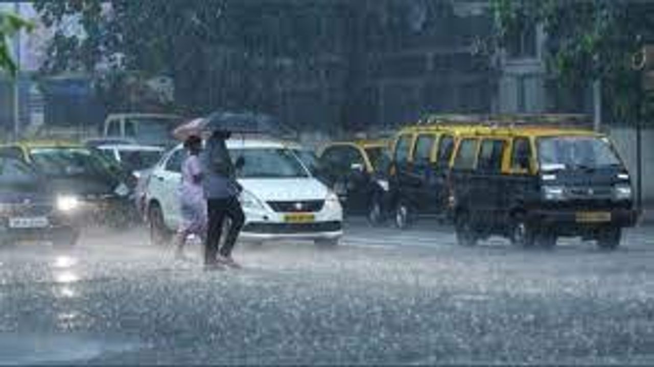 કારતકમાં શ્રાવણનો માહોલ : મુંબઈ સહિત સમગ્ર મહારાષ્ટ્રમાં ભારે વરસાદ, આ જિલ્લાઓમાં આગામી ત્રણ દિવસ માટે એલર્ટ જાહેર