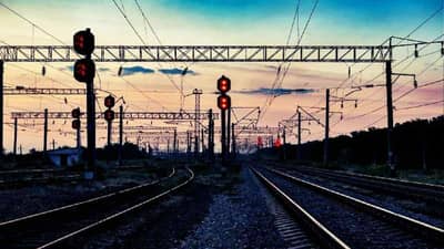 મુસાફરોની સલામતી અને ટ્રેનની સ્પીડ બમણી કરવા રેલવે વિભાગ લેશે મોટુ પગલુ, ટ્રેનનું આગમન-પ્રસ્થાન ઓટોમેટિક બનાવાશે