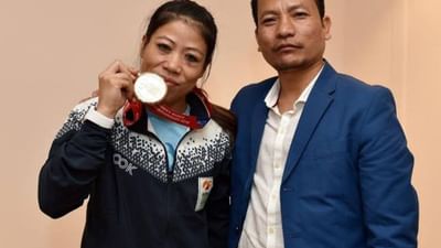 બોક્સર મેરી કોમના પતિ ઓંખોલારે રવિવારે જાહેરાત કરી હતી કે તેઓ આગામી મણીપુર વિધાનસભા ચૂંટણીમાં ઊભા રહેશે. ઓંખોલરે કહ્યું કે, તે ચુરાચંદપુર જિલ્લાના સૈકોટ વિધાનસભા ક્ષેત્રમાંથી ચૂંટણી લડશે.