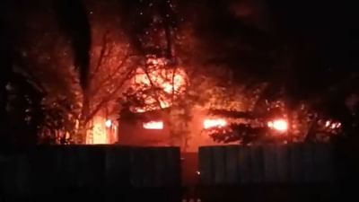 Mumbai: મુંબઈના માનખુર્દ વિસ્તારમાં મંડલા ભંગાર બજારના ગોદામમાં લાગી ભીષણ આગ, ફાયર બ્રિગેડની 12 ગાડીઓ અને 150 કર્મી ઘટના સ્થળે