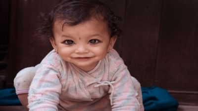 Lifestyle : શું બાળકની આંખો નાની છે ? આંખોને સુંદર બનાવવા લીમડાનું કાજલ ઘરે જ બનાવો