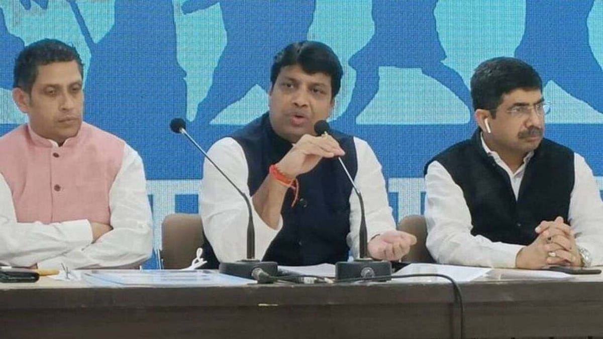 કોંગ્રેસે ફેસબુકના સીઇઓ માર્કઝુકરબર્ગને પત્ર લખ્યો, સોશિયલ મીડિયા પ્લેટફોર્મ ભાજપ તરફી પક્ષપાતી હોવાનો આરોપ લગાવ્યો