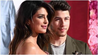 પ્રિયંકા ચોપરા તેના સ્ટાઈલ સ્ટેટમેન્ટને લઈને ઘણી ચર્ચામાં છે. તેનો લૂક  અને જ્વેલરી હંમેશા શાનદાર હોય છે. હાલમાં જ જ્યારે પ્રિયંકાને તેની મનપસંદ જ્વેલરી વિશે પૂછવામાં આવ્યું તો તેણે હસીને કહ્યું,  "જો હું મારી સગાઈની વીંટી નહીં કહું તો મારો પતિ મને મારી નાખશે. હું મજાક કરું છું."