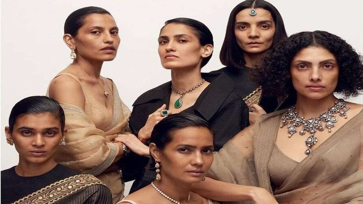 સબ્યસાચીના જવેલરીની જાહેરાત પર થયો નવો વિવાદ, જેને યુઝરે માહૌલ- એ-માતમ' બતાવ્યું, જાણો આ પાછળનું કારણ સબ્યસાચીના જવેલરીની જાહેરાત પર થયો નવો વિવાદ, જેને યુઝરે માહૌલ- એ-માતમ' બતાવ્યું, જાણો આ પાછળનું કારણ