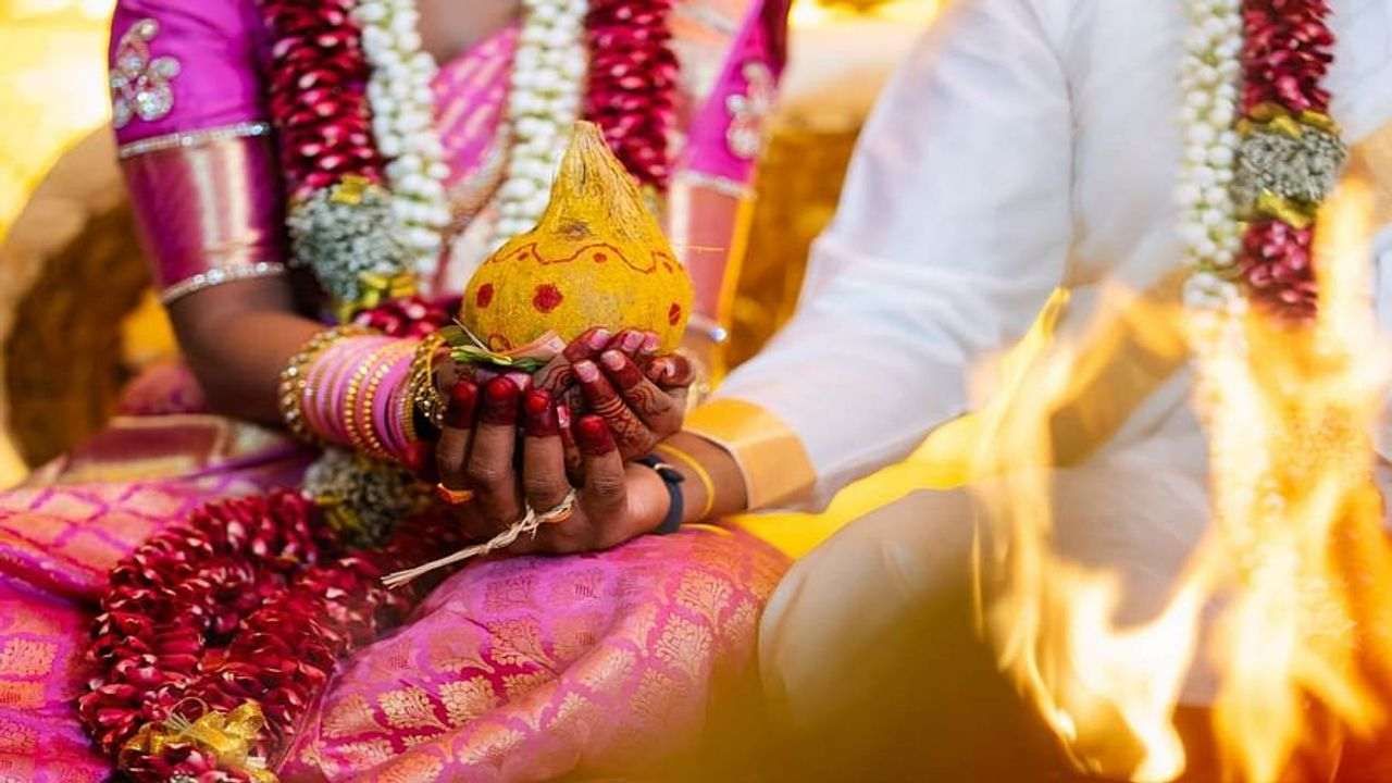 Types of Hindu marriage : શું તમને ખબર છે કે હિન્દુ ધર્મમાં વિવાહ કેટલા પ્રકારનાં હોય છે? વાંચો અને જાણો રસપ્રદ માહિતિ