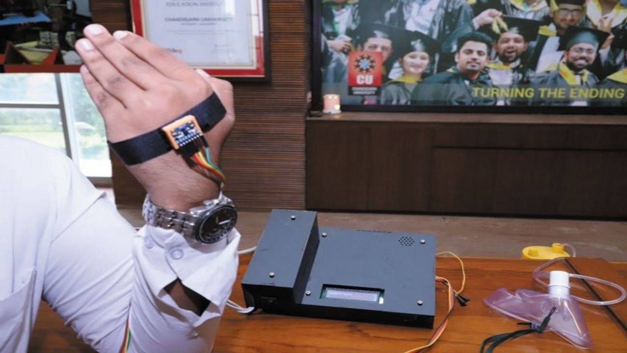 લકવાગ્રસ્ત દર્દીઓના કાંડા અને આંગળીઓ હવે બરાબર રીતે કરી શકશે કામ, IIT દિલ્હી અને AIIMSએ રોબોટિક ગ્લવ્સ કર્યા તૈયાર