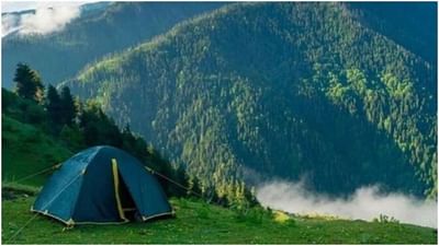 જીવનમાં અમુક વાર એવો સમય આવે છે કે આપણને એકલા મુસાફરી કરવાનું મન થાય છે. ઘણી વખત જીવનની સમસ્યાઓ અને પડકારોથી દૂર જતા રહેવાનું મન થાય છે. પરંતુ આ કામ છોકરી કે એકલી મહિલા માટે મુશ્કેલ છે કારણ કે વાત તેમના સુરક્ષાની આવી જાય છે. તો આજે અમે તમારા માટે એવી જગ્યાઓનું લિસ્ટ લઇને આવ્યા છીએ જ્યાં છોકરીઓ એકલી પણ ફરવા જઇ શકે છે.