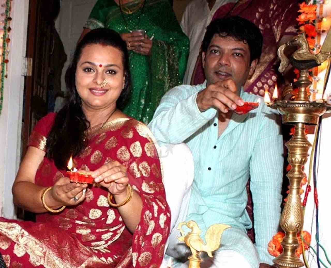 Happy birthday Shilpa Shirodkar : 90 દાયકાની બ્યુટીફૂલ એક્ટ્રેસ શિલ્પા શિરોડકર ક્રિક્રેટર સચિન તેંડુલકર સાથેના સંબંધને લઈને આવી હતી ચર્ચામાં