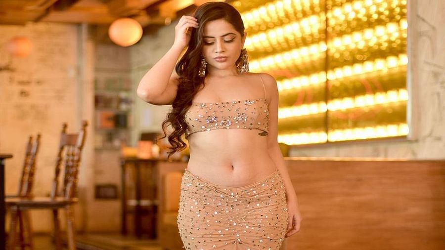 ઉર્ફીનું સોશિયલ મીડિયા એકાઉન્ટ આવી બોલ્ડ અને હોટ તસવીરોથી ભરેલું છે.