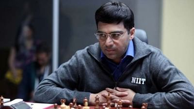 ભારતના ટોચના ચેસ ખેલાડી વિશ્વનાથન આનંદ સ્પર્ધાના તણાવ વિના વિશ્વ ચેમ્પિયનશીપમાં ભાગ લેશે કારણ કે, તે કોમેન્ટેટરની ભૂમિકા ભજવવાની તૈયારી કરશે. તે ડિફેન્ડિંગ ચેમ્પિયન મેગ્નસ કાર્લસન અને રશિયાના ઈયાન નેપોમ્નિયાચી વચ્ચેની ટક્કર પર કોમેન્ટ્રી કરશે.