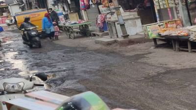 RAJKOT : જસદણમાં મેઇન બજારમાં મસમોટા ખાડાથી વેપારીઓ પરેશાન, પાલિકા તંત્ર ઘોર નિંદ્રામાં