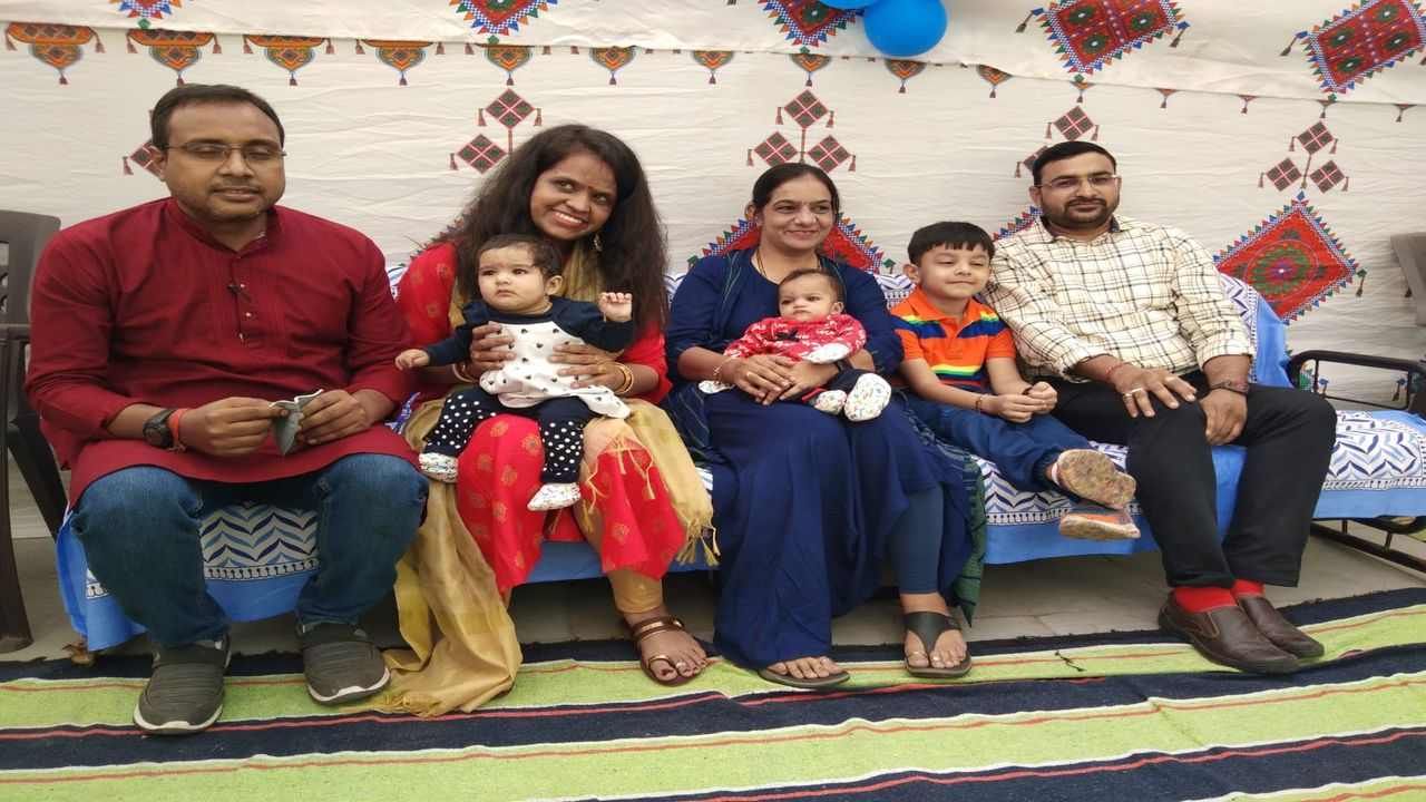 અમદાવાદ : પાલડી શિશુ ગૃહની બે બાળકીઓને મળ્યો નવો પરિવાર, પરિવારજનોમાં ખુશાલી