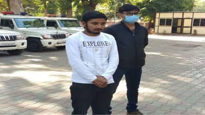 Ahmedabad : સાઇબર ક્રાઇમના હાથે પ.બંગાળનો એક ભેજાબાજ ઝડપાયો, આરોપીની મોડસ ઓપરેન્ડી સાંભળીને તમે ચોંકી જશો