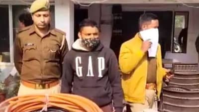 Crime: લો બોલો હવે ઈન્ટનેટ ડેટાની પણ ચોરી ! ફાઈબર કેબલમાં લંગરીયું નાખી ડેટા ચોરી કરતો અઠંગ ચોર ઝડપાયો