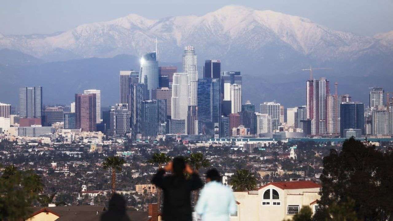 09 Los Angeles, California:લોસ એન્જલસ એ ટોચના 10માં માત્ર બે યુએસ શહેરોમાંનું એક છે.