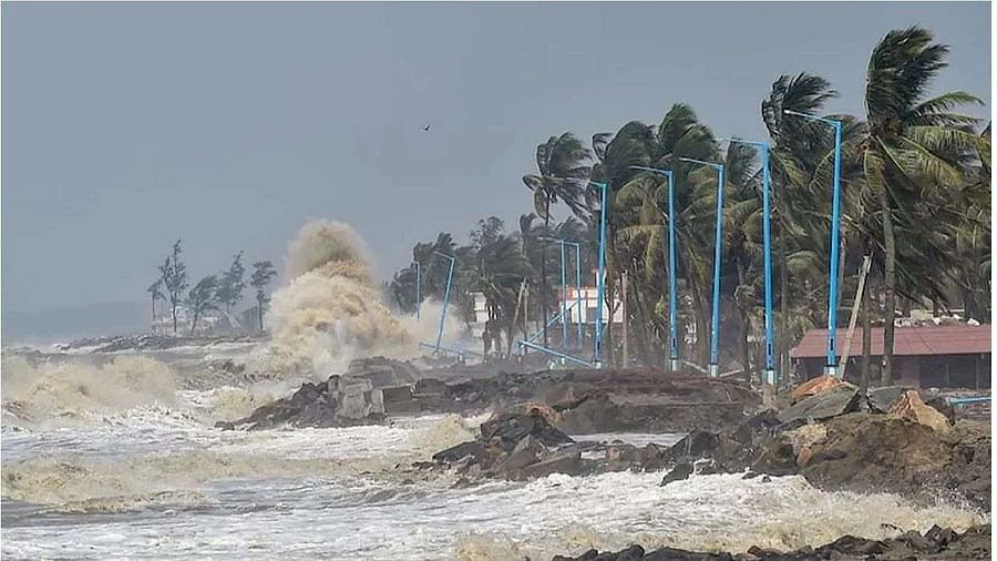 Jawad Cyclone: પુરીમાં ત્રાટકશે વાવાઝોડું જવાદ, પાકને થઈ શકે છે ભારે નુકસાન, રેલવેએ 75 ટ્રેનો રદ કરી