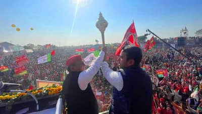 લાલ કા ઈન્કિલાબ હોગા, બાઈસ મે બદલાવ હોગા ! લાલ ટોપી જ ભાજપને સત્તાથી દૂર કરશે, પીએમ મોદીના નિવેદન પર અખિલેશ યાદવનો પલટવાર