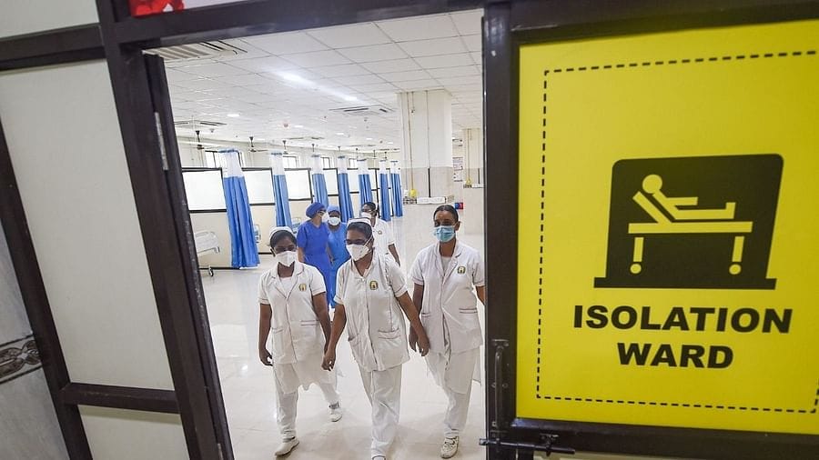 તેલંગાણા અને બંગાળ પછી તમિલનાડુમાં પણ ઓમિક્રોનની એન્ટ્રી, કેરળ, મહારાષ્ટ્રમાં નવા વેરિઅન્ટના 4-4 નવા કેસ જોવા મળ્યા