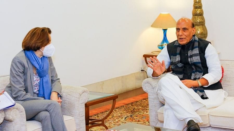 રાજનાથ સિંહે ફ્રાન્સના રક્ષા મંત્રી સાથે અનેક મુદ્દાઓ પર કરી ચર્ચા, કહ્યું- ચીનનો સામનો કરવા ભારત પાસે છે ઈચ્છાશક્તિ અને ક્ષમતા