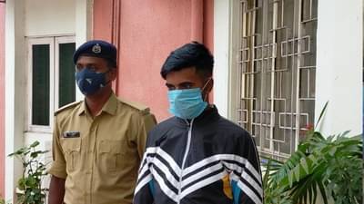 Ahmedabad: પેટ્રોલપંપની ડીલરશીપ આપવાના બહાને લાખો રૂપિયાની છેતરપીંડી, ક્રાઇમ બ્રાંચે વધુ એક આરોપીની દિલ્હીથી કરી ધરપકડ