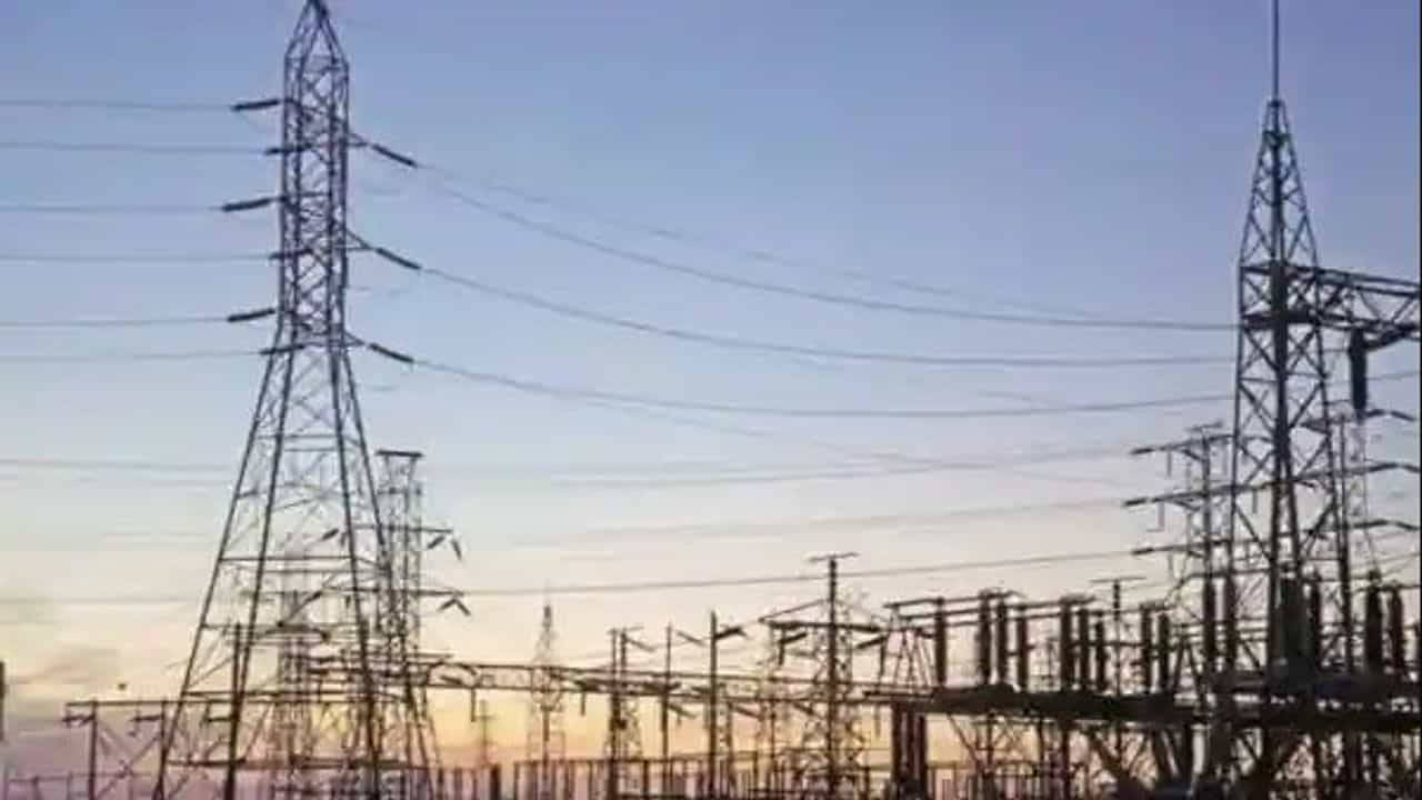 KUTCH : અદાણી ટ્રાન્સમિશનને ગુજરાતમાં રિન્યુએબલ એનર્જી ઇવેક્યુએશન સિસ્ટમ્સનો 35 વર્ષનો પ્રોજેક્ટ મળ્યો