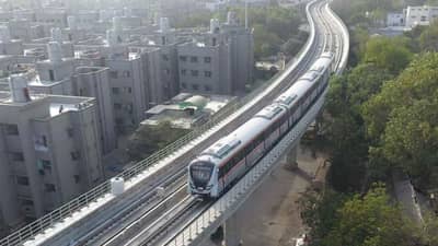 અમદાવાદમાં મેટ્રો રેલની કામગીરી પૂરજોશમાં, આ મહિનામાં અમદાવાદીઓ માણી શકશે મેટ્રો રેલની સફર