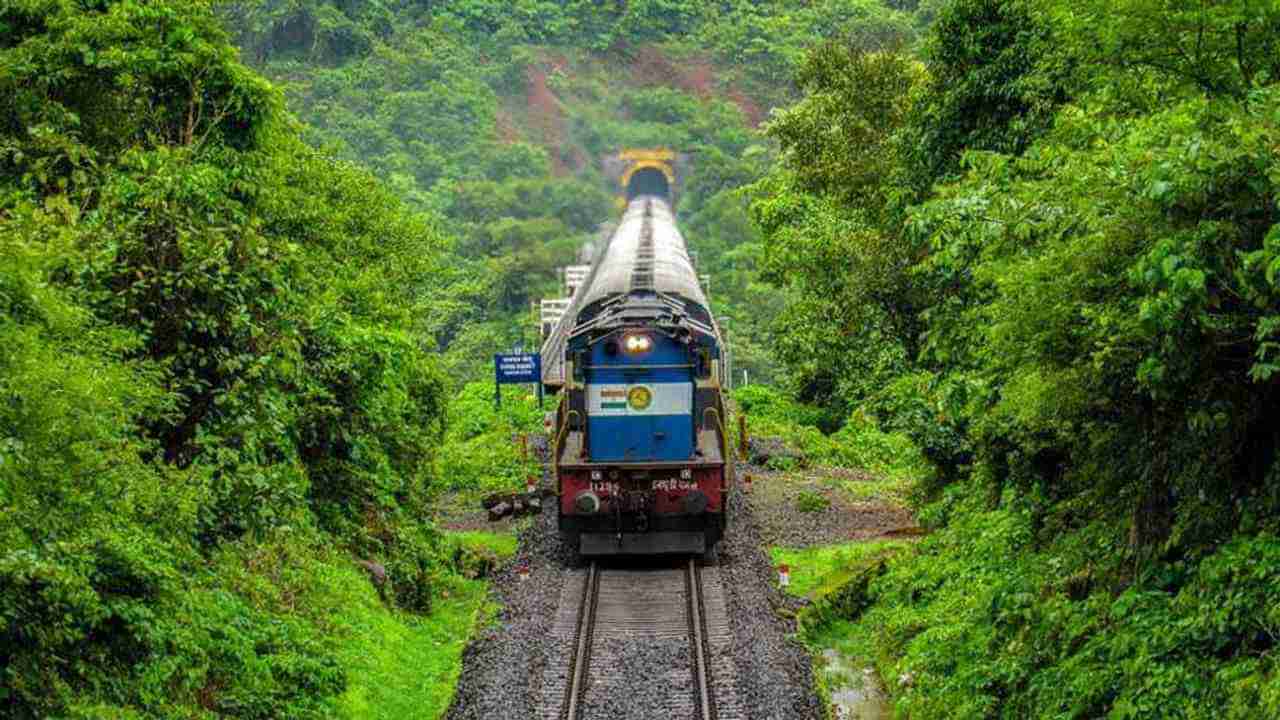 IRCTC Tour Package :  નાતાલની રજાઓમાં માણો ફરવા જવાનો આનંદ, IRCTC લાવ્યુ છે સસ્તુ રેલ ટુર પેકેજ