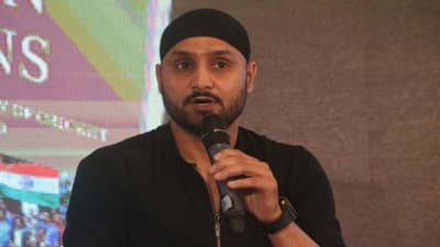 Harbhajan Singh: નિવૃત્તી જાહેર કરીને હરભજન સિંહ હવે રાજકિય પિચ પર નવી ઇનીંગ શરુ કરશે? ભજ્જીએ સામે ચાલીને કહી આ વાત