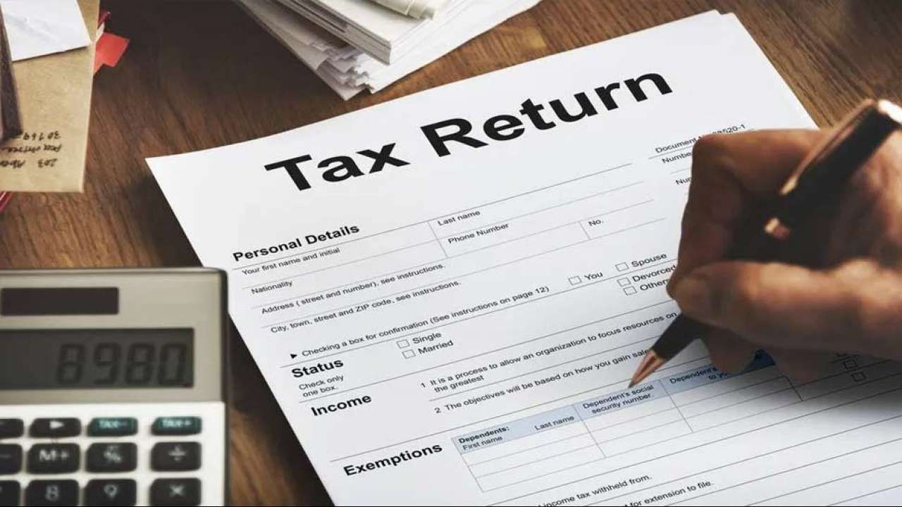 Income Tax : શું તમે મૂંઝવણમાં છો કે તમને ITR નું કયું ફોર્મ લાગુ પડશે? આ અહેવાલ તમારા માટે મદદરૂપ સાબિત થશે