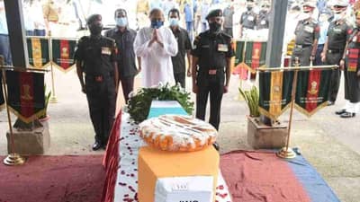 Helicopter Crash: એરફોર્સ ઓફિસરનો મૃતદેહ ઓડિશા પહોંચ્યો, મુખ્યમંત્રી પટનાયકે આપી શ્રદ્ધાંજલિ