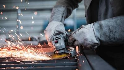 મેક ઈન ઈન્ડિયાની અસર, આગામી નાણાકીય વર્ષ સુધીમાં ઈલેક્ટ્રોનિક્સ ઉત્પાદનનો આંકડો 7 લાખ કરોડ સુધી પહોંચવાની ધારણા