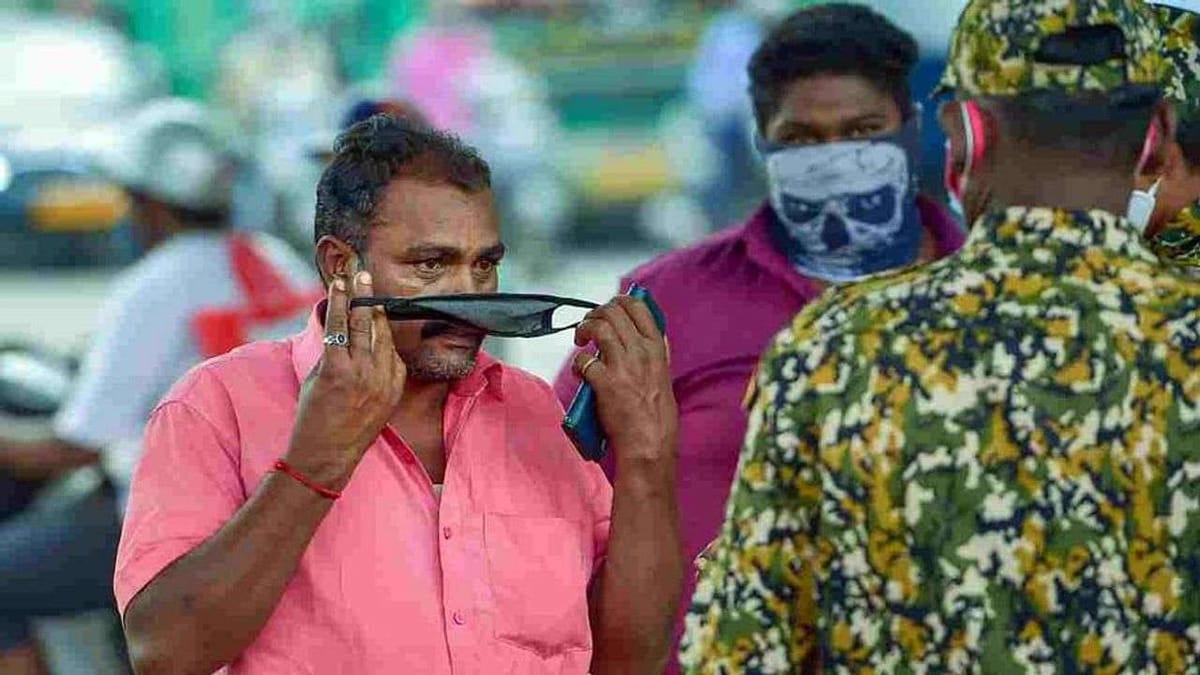 Omicron Variant : નવા વેરિઅન્ટની વધતી ચિંતા વચ્ચે હાલનું માસ્ક કેટલું છે કારગર ? શું કહે છે વિશેષજ્ઞ