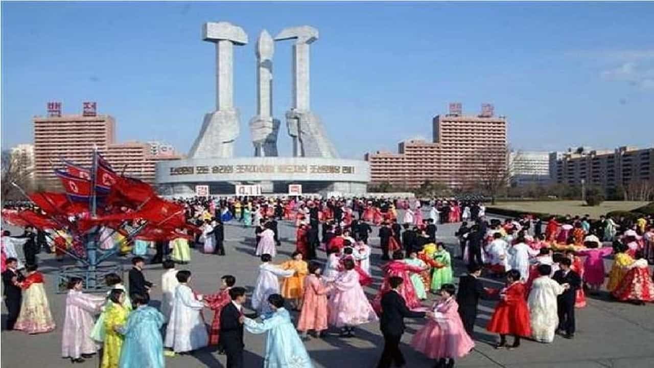 ઉત્તર કોરિયામાં લોકોના હસવા અને દારૂ પીવા પર લાગ્યો પ્રતિબંધ! કિમ જોંગ ઇલની પુણ્યતિથિ પર રાષ્ટ્રનો 11 દિવસનો શોક