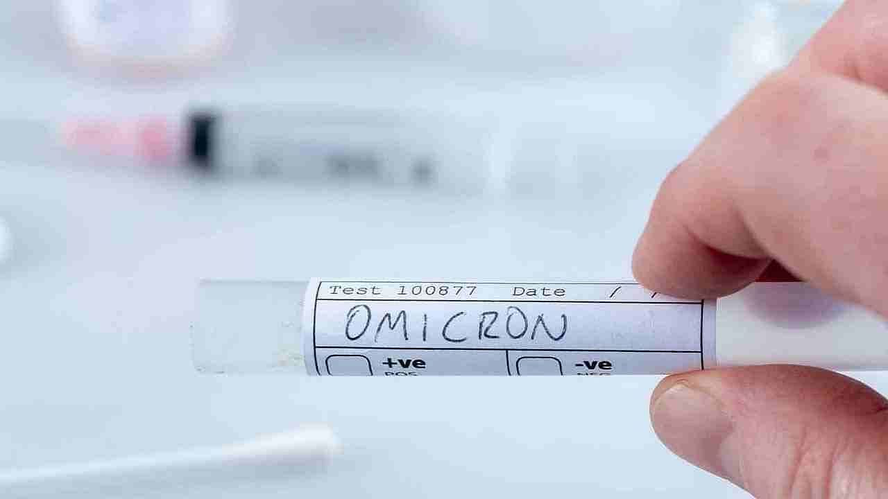 Omicron: શું સરકાર નબળી રોગપ્રતિકારક શક્તિ ધરાવતા લોકોને કોવિડ વેક્સિનના વધારાના ડોઝ અપાશે?
