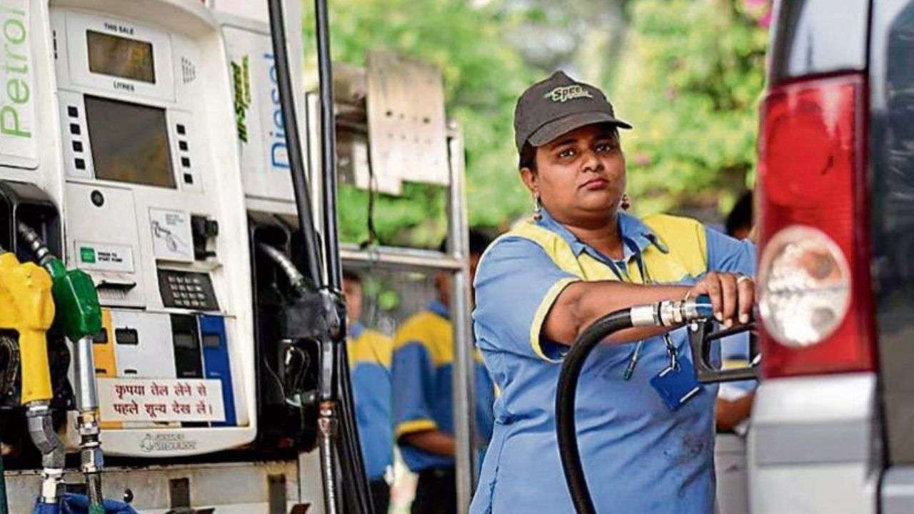 Petrol Diesel Price Today : સરકારી ઓઇલ કંપનીઓએ પેટ્રોલ -ડીઝલના લેટેસ્ટ રેટ જાહેર કર્યા, જાણો તમારા શહેરના ભાવ
